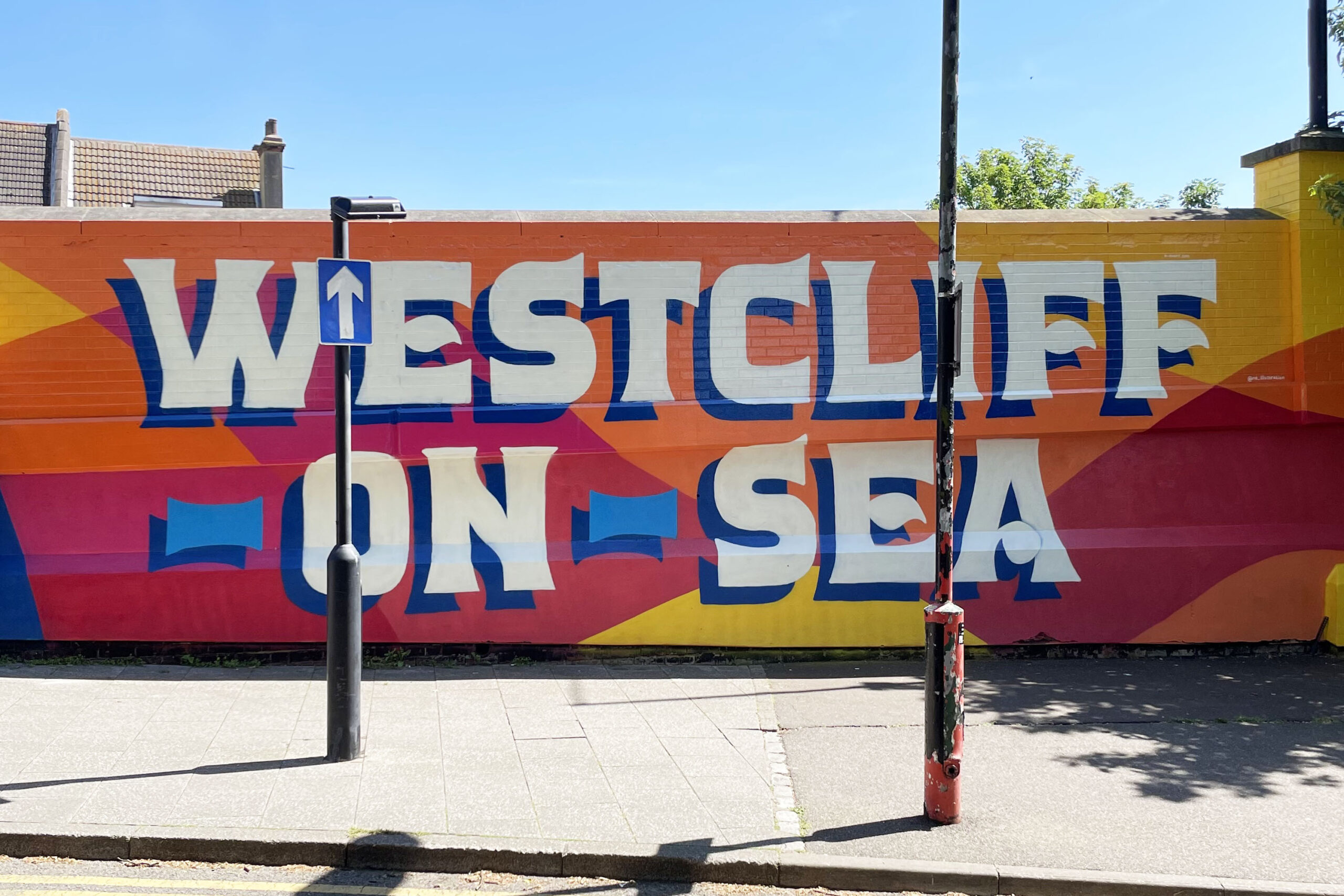 Nathan-Evans-Illustration-Welcome-Westcliff-On-Sea-Mural-Painting2